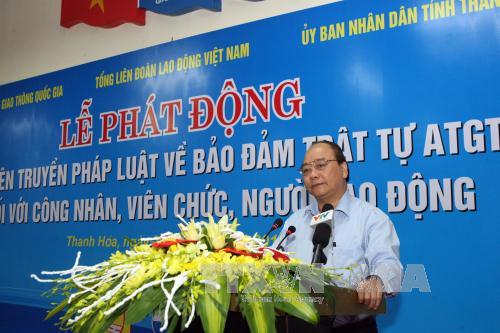 Công nhân, viên chức, người lao động phải đi đầu trong tuyên truyền, thực hiện an toàn giao thông